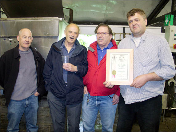 Brewery team with award