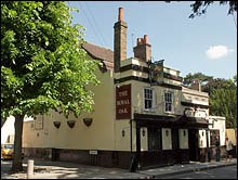 Former Royal Oak, Ham